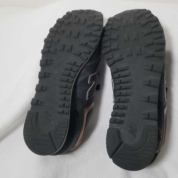 New Balance Women's Black and Bronze Sneakers - Picture 9 of 9